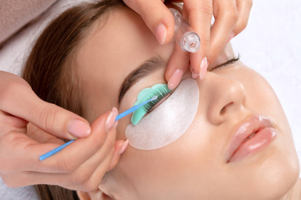 why professional eyelashes last longer